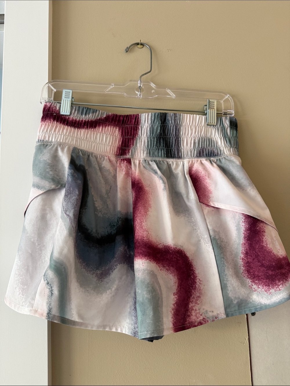 Calla women's athletic shorts. High waist. Like new.
